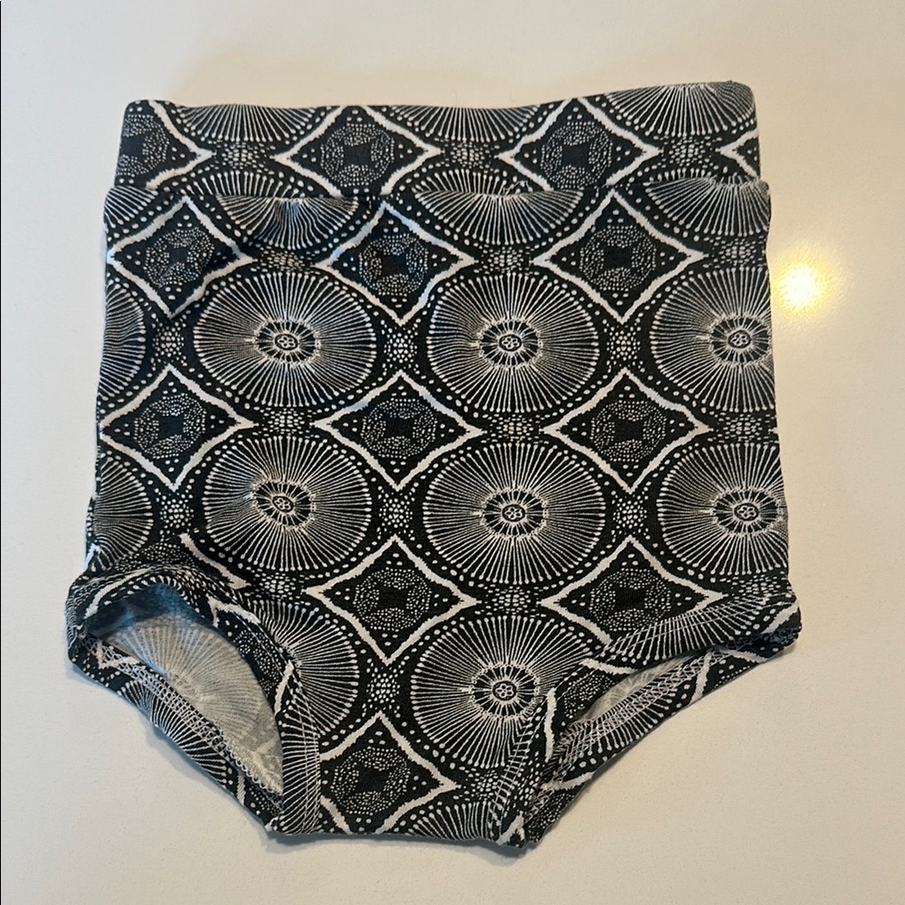 Kate Quinn Gray and White Patterned Baby Shorts